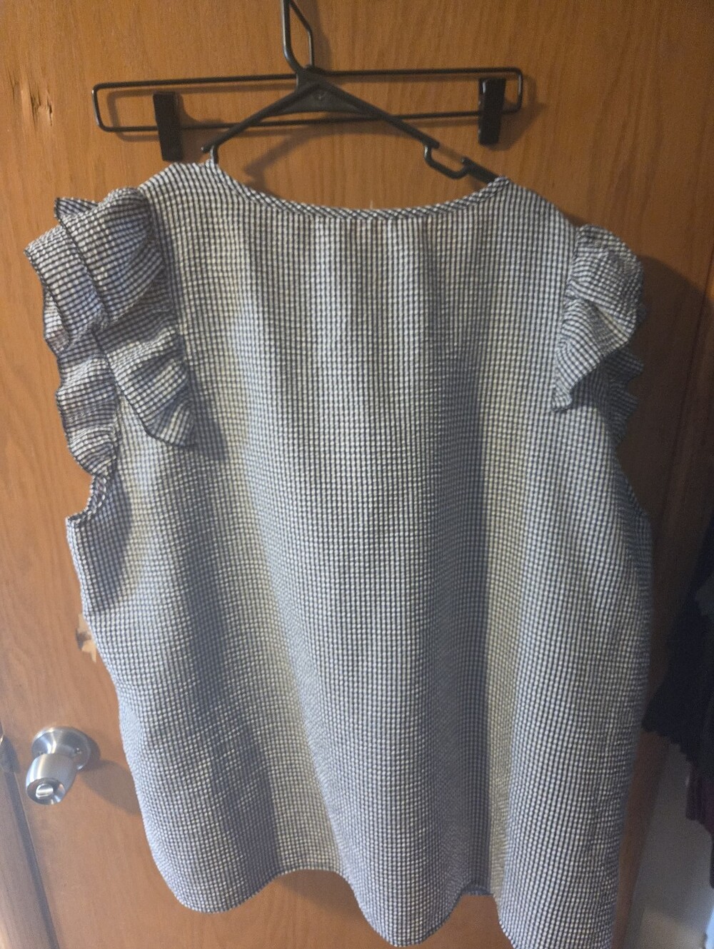 SHEIN Black & White Gingham Ruffle Sleeve Camisole